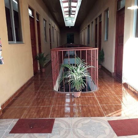 !Que Tuanis! Hotel Playas del Coco ภายนอก รูปภาพ