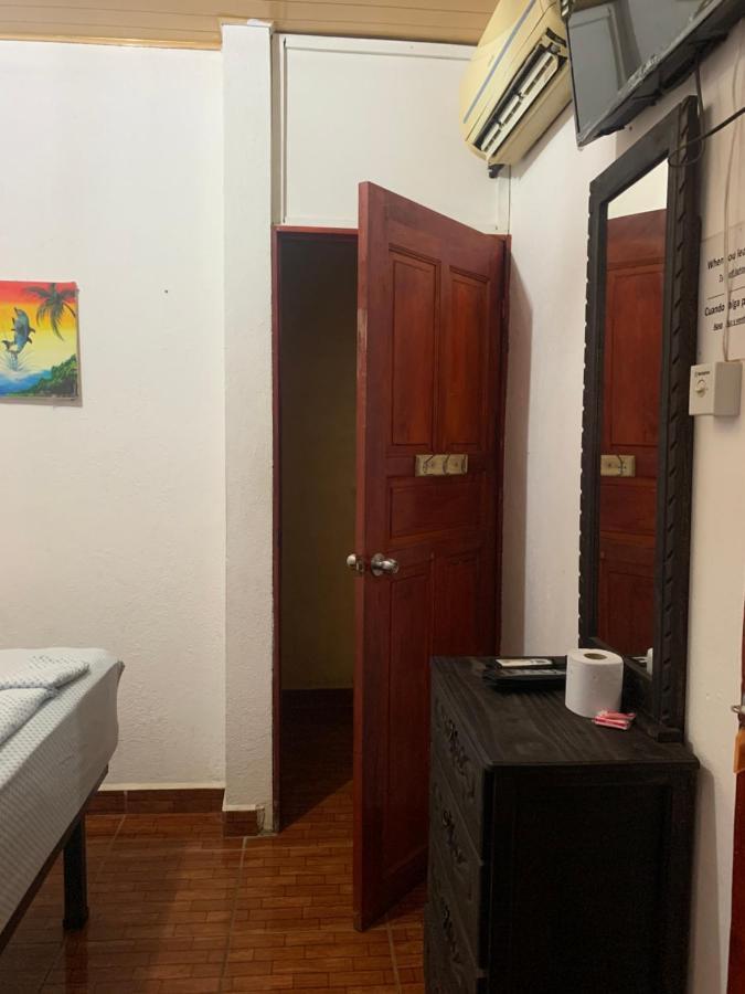 !Que Tuanis! Hotel Playas del Coco ภายนอก รูปภาพ