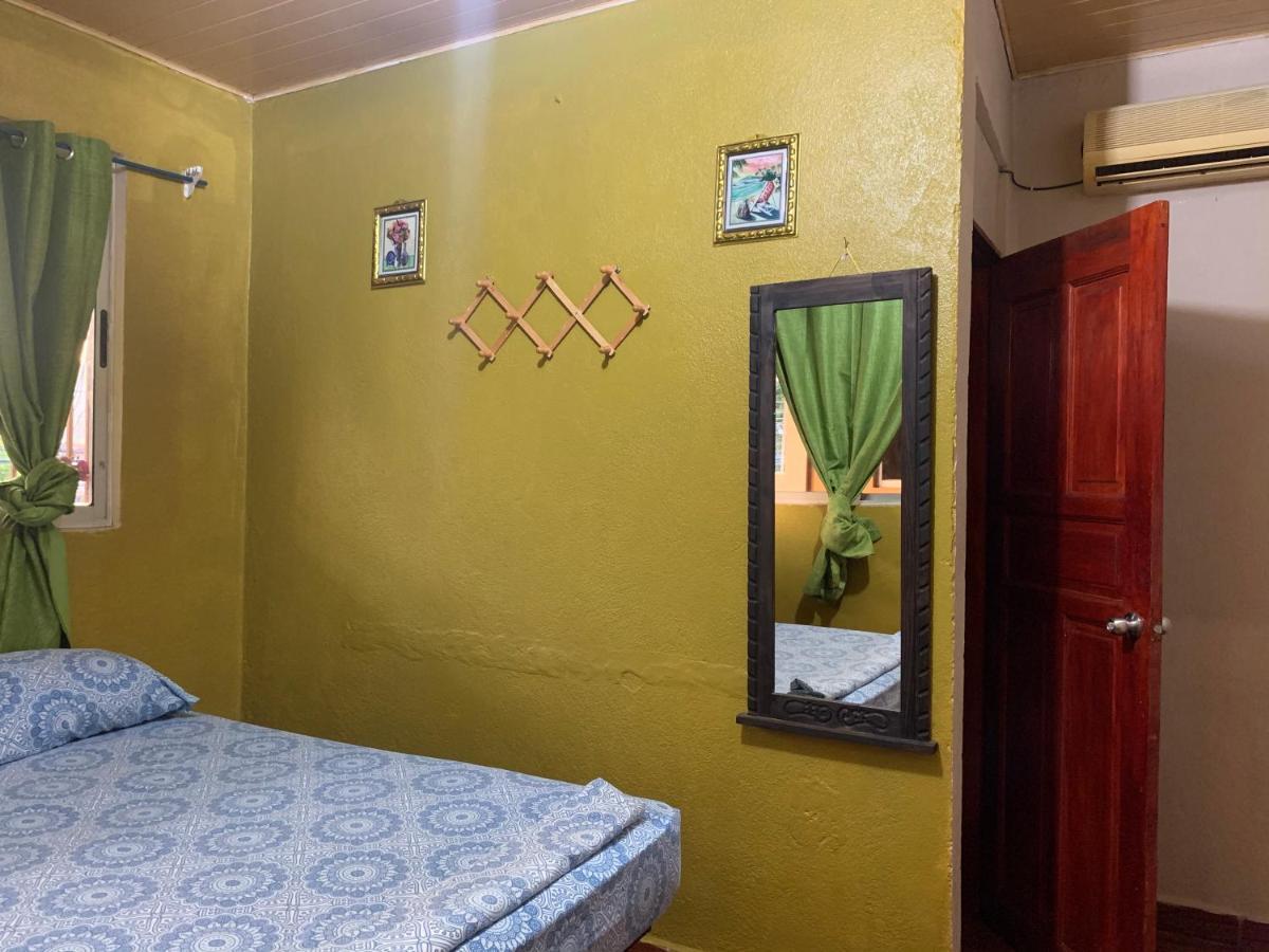 !Que Tuanis! Hotel Playas del Coco ภายนอก รูปภาพ